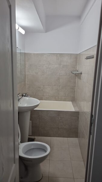 Kogalniceanu, Vasile Parvan